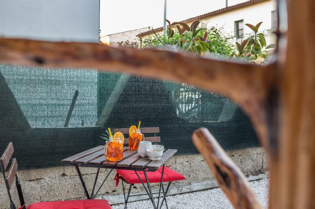 Maricciolu Suites And Apartments Ольбия Экстерьер фото