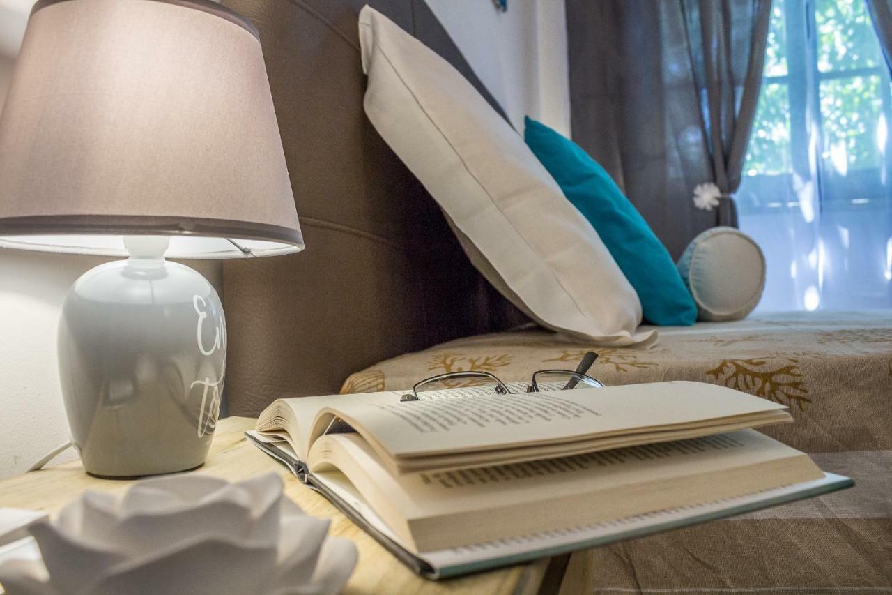 Maricciolu Suites And Apartments Ольбия Экстерьер фото